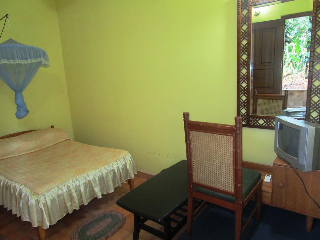Hotel Shalini Anuradhápura Pokoj fotografie